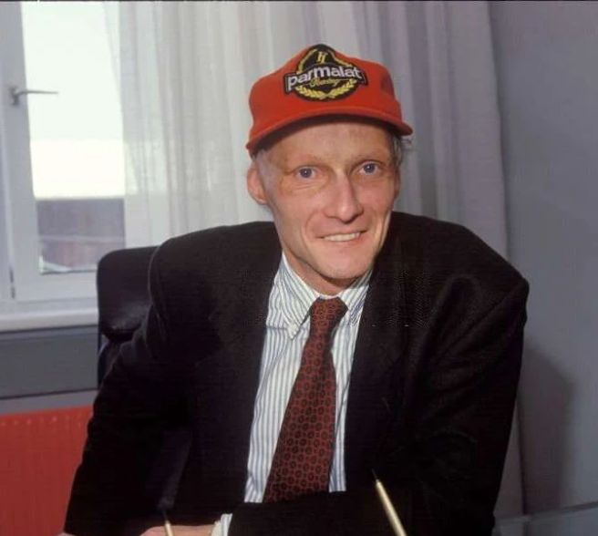 Niki Lauda Vermögen; Größe, Eltern, Ehemann, Kinder, Alter Niki Lauda Vermögen; Größe, Eltern, Ehemann, Kinder, Alter